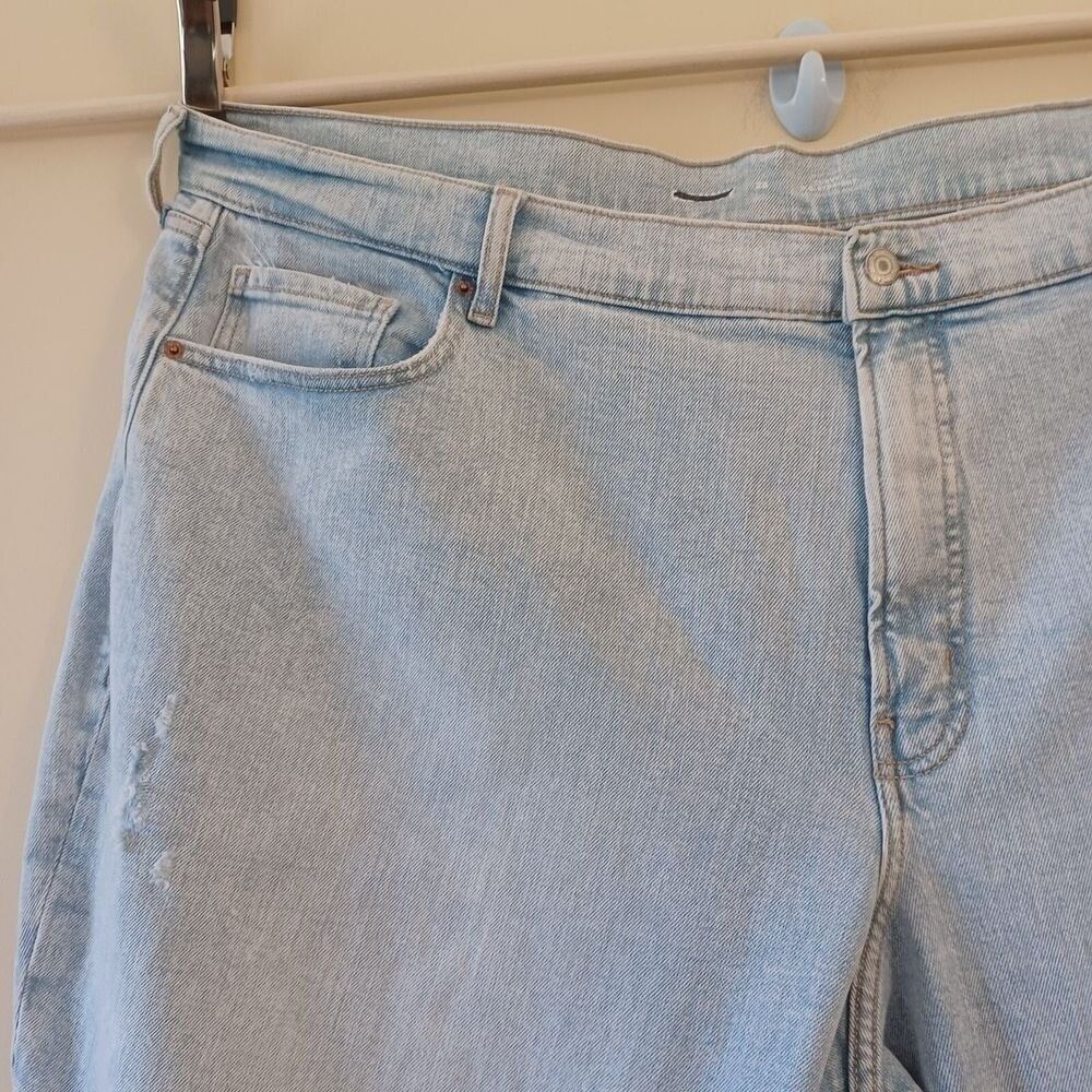 Old Navy Jeans Plus Sz 28 Curvy High Waist Straight Ankle Leg Ripped Light Wash - Picture 10 of 10